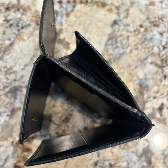 Louis Vuitton Epi Trifold Square Wallet Black Leather - Picture 3 of 16